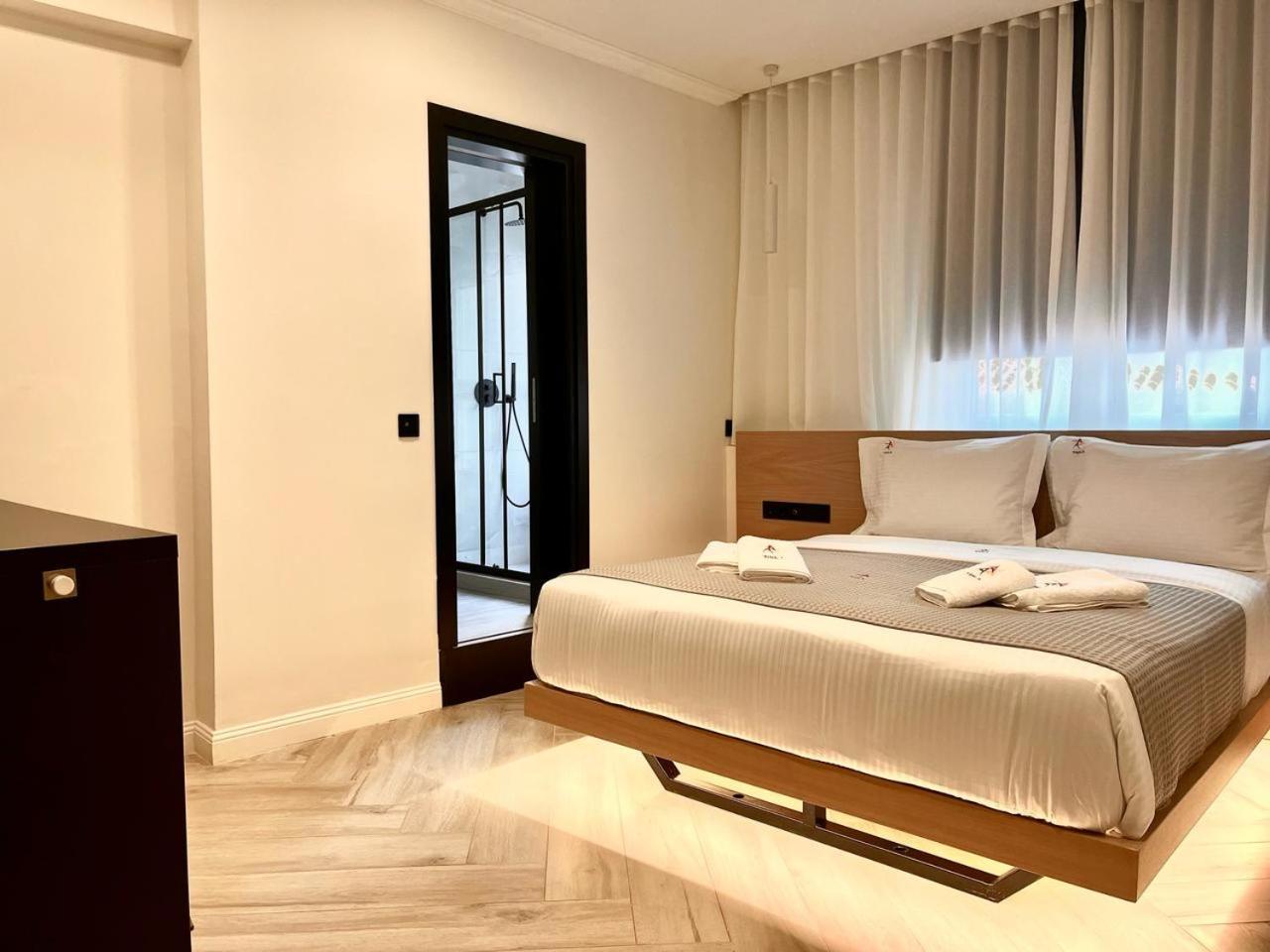 Triple A - Chic & Elegant By The Market - Free Parking! Athens Luaran gambar